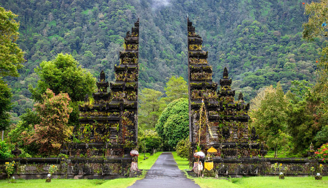 Handara Gate