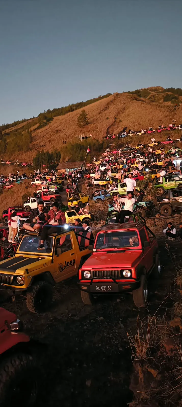 Sunrise jeep tour stop