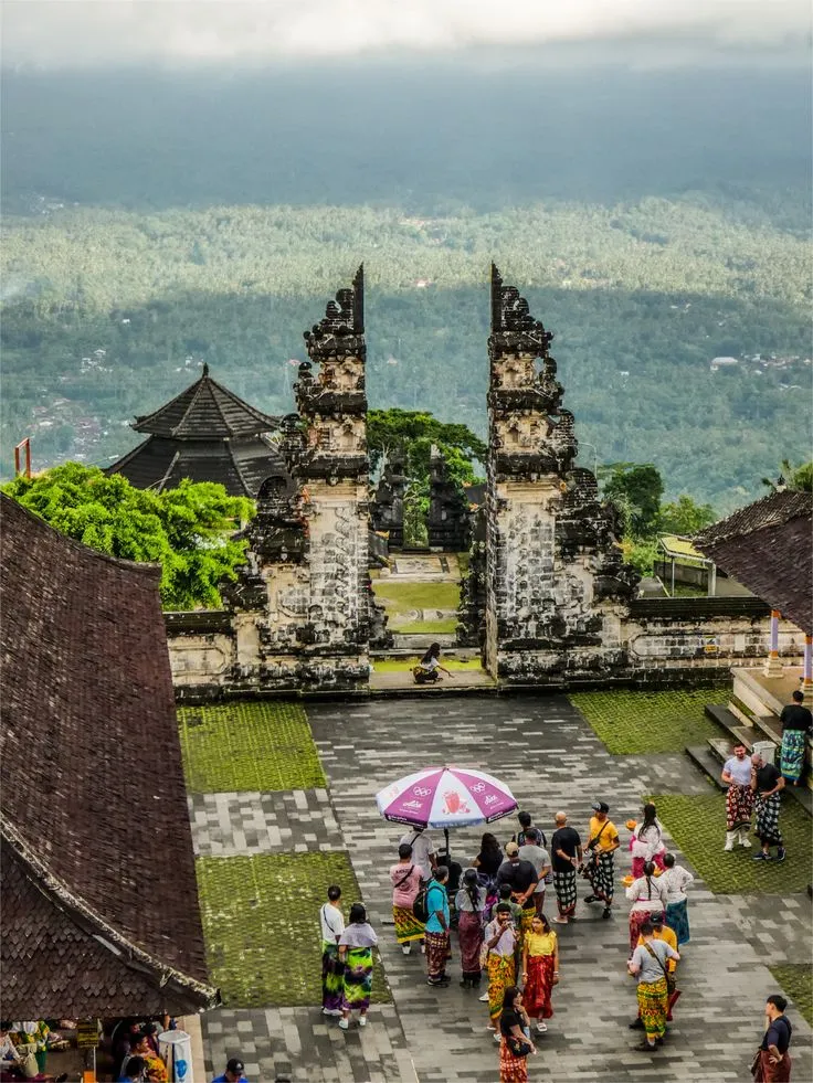 Lempuyang Temple Tour