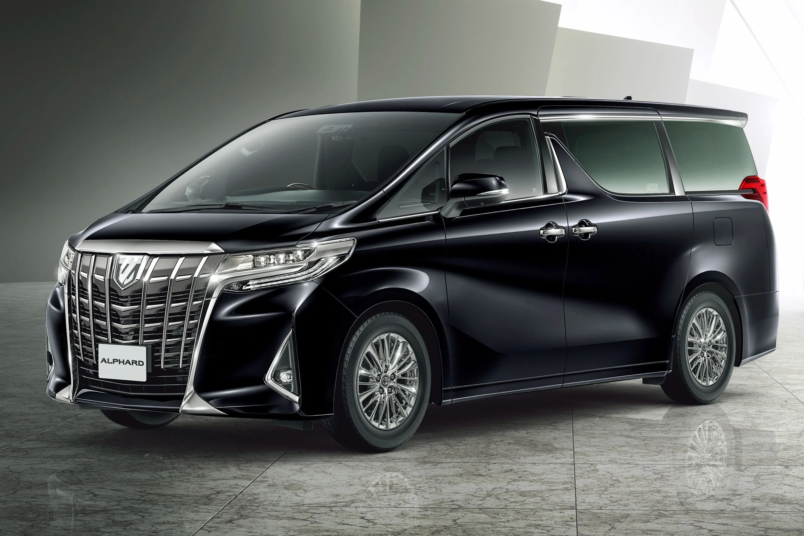Family minivan illustrating the seats note on the homepage