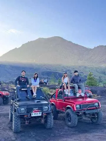 Mount Batur Jeep Sunrise & Black Lava Tour