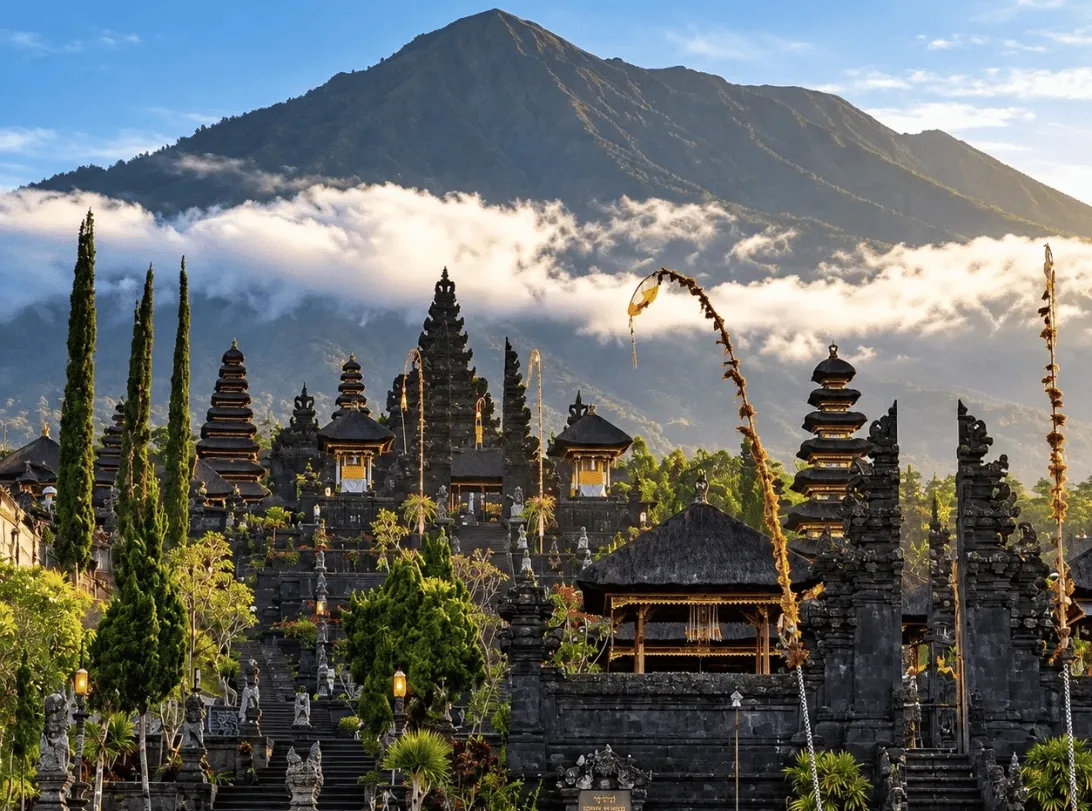 Kerta Gosa, Tukad Cepung, Besakih & Sidemen Tour