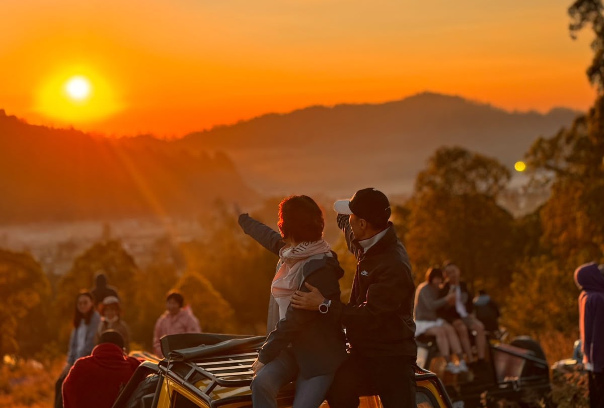 Golden sunrise over Mount Batur caldera
