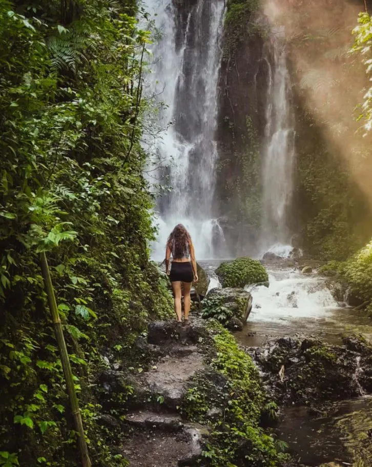 Ruta de cascadas en Munduk