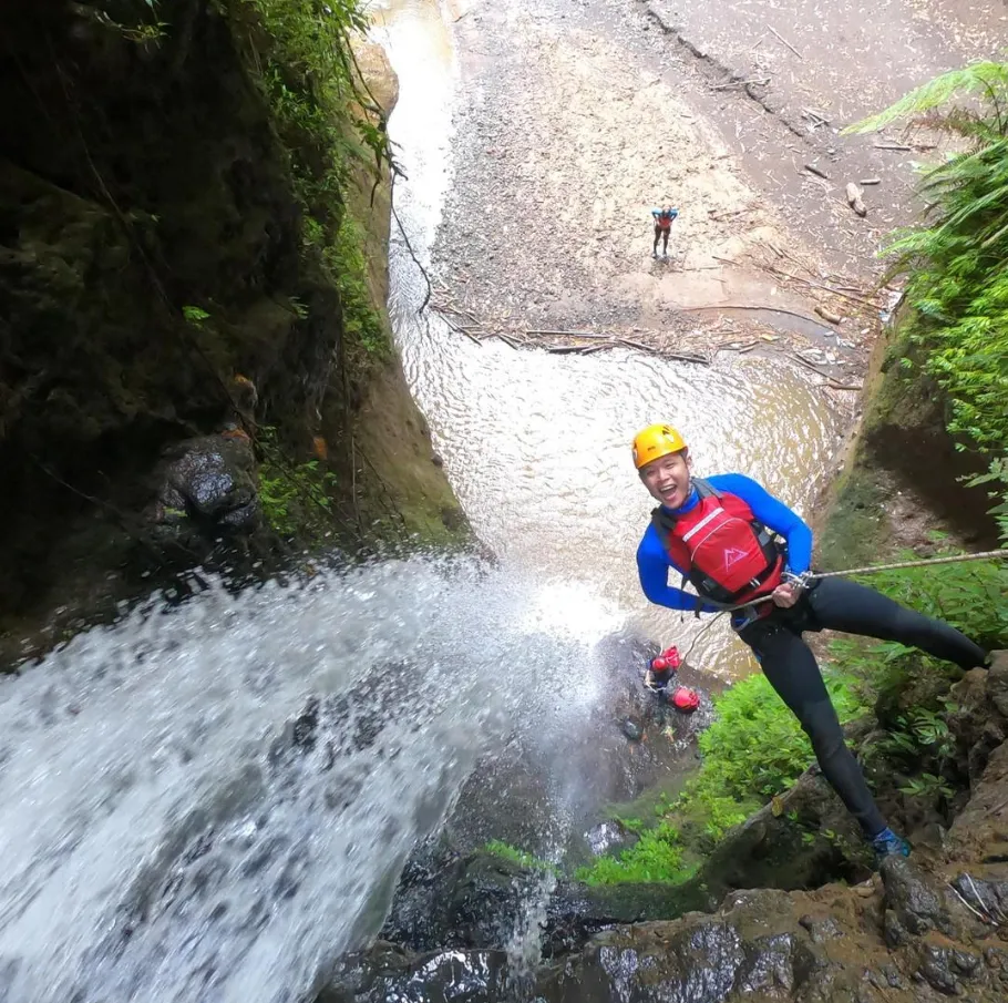 Barranquismo canyoning en Bali