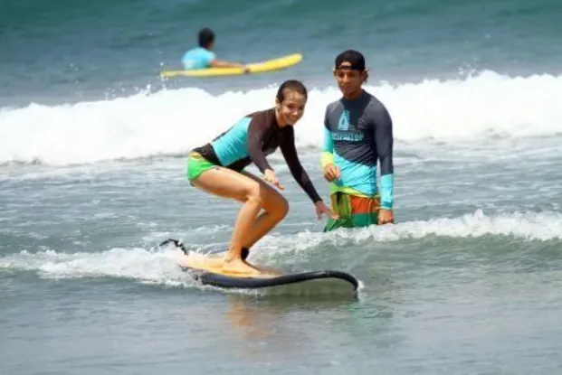Clases de surf en Bali