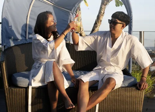 Honeymoon spa ritual with flowers
