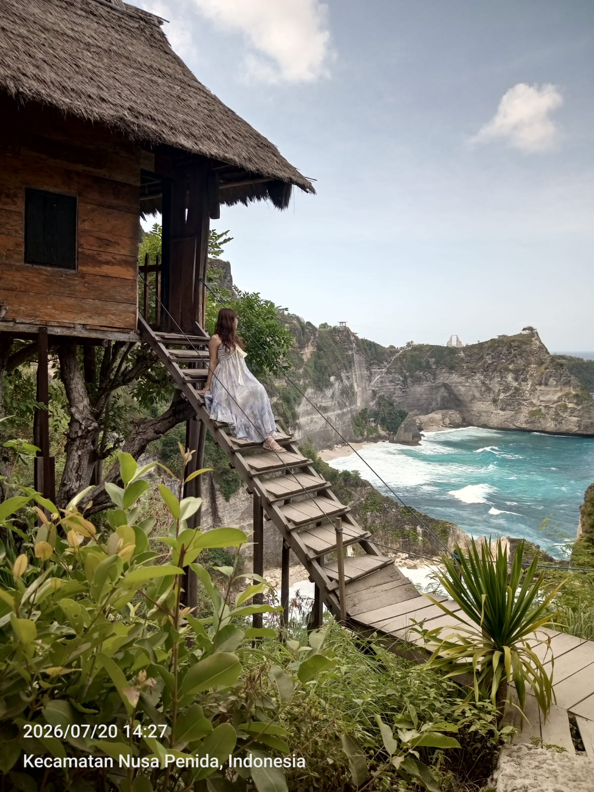 Pantai biru sebagai inspirasi tour Bali