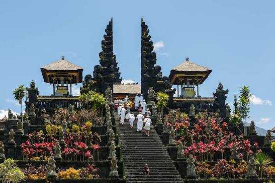 Pura besar dan lanskap Bali untuk Besakih Tour