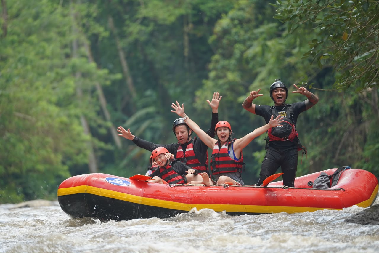 Berkendara ATV