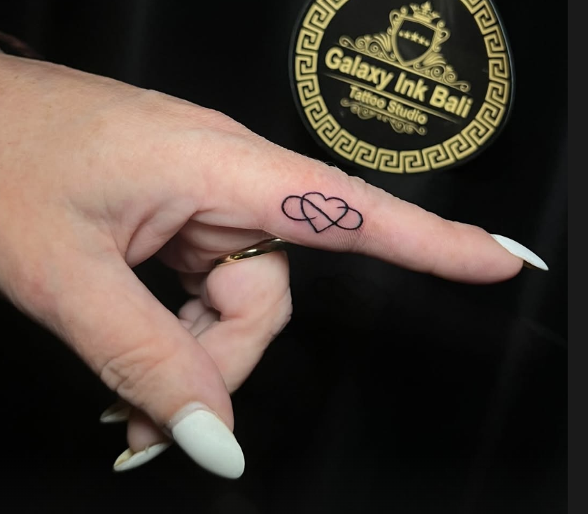 Fine line tattoo