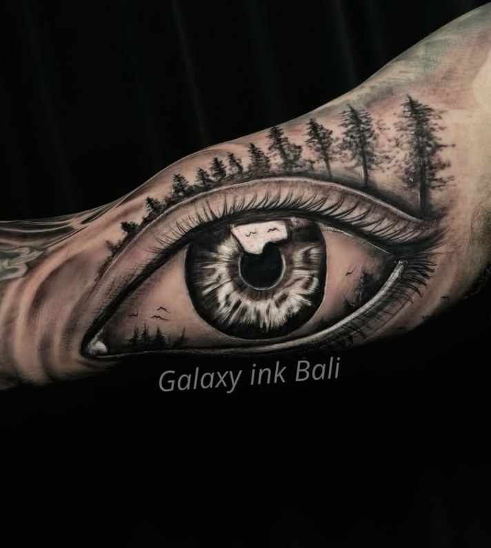 Small and medium tattoo