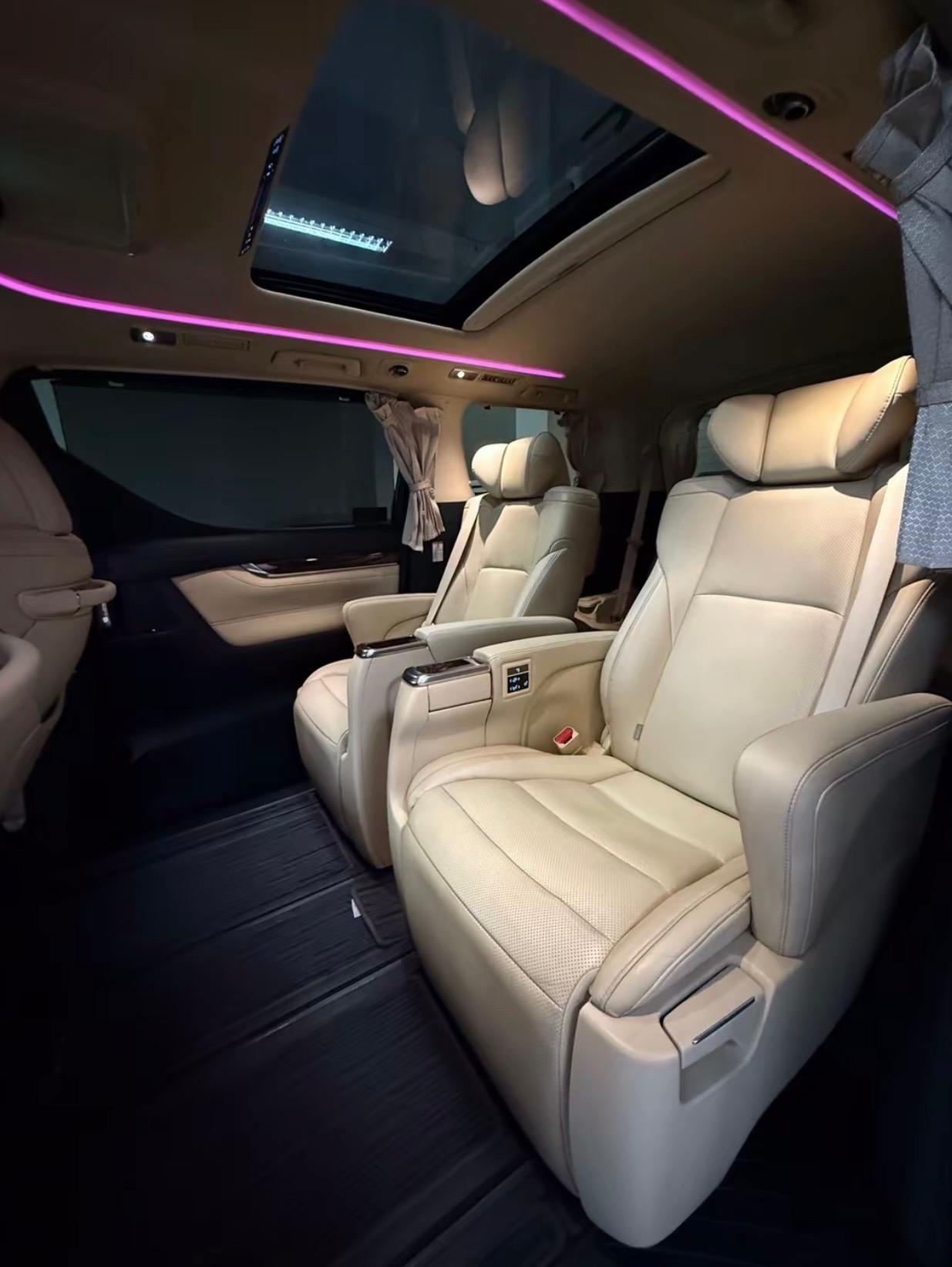 Private transfer car heading to airport
