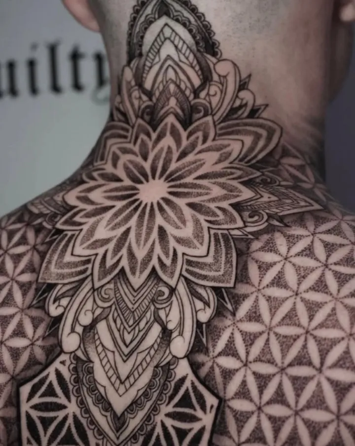 Tattoo artist at work