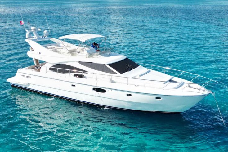 Private Yacht Deck Labuan Bajo