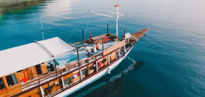 Pesonabajo deck seating
