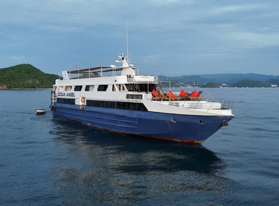 Ocean Angel Cruise liveaboard exterior