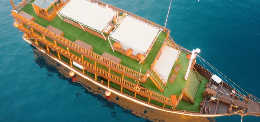Ocean Pro sailing deck