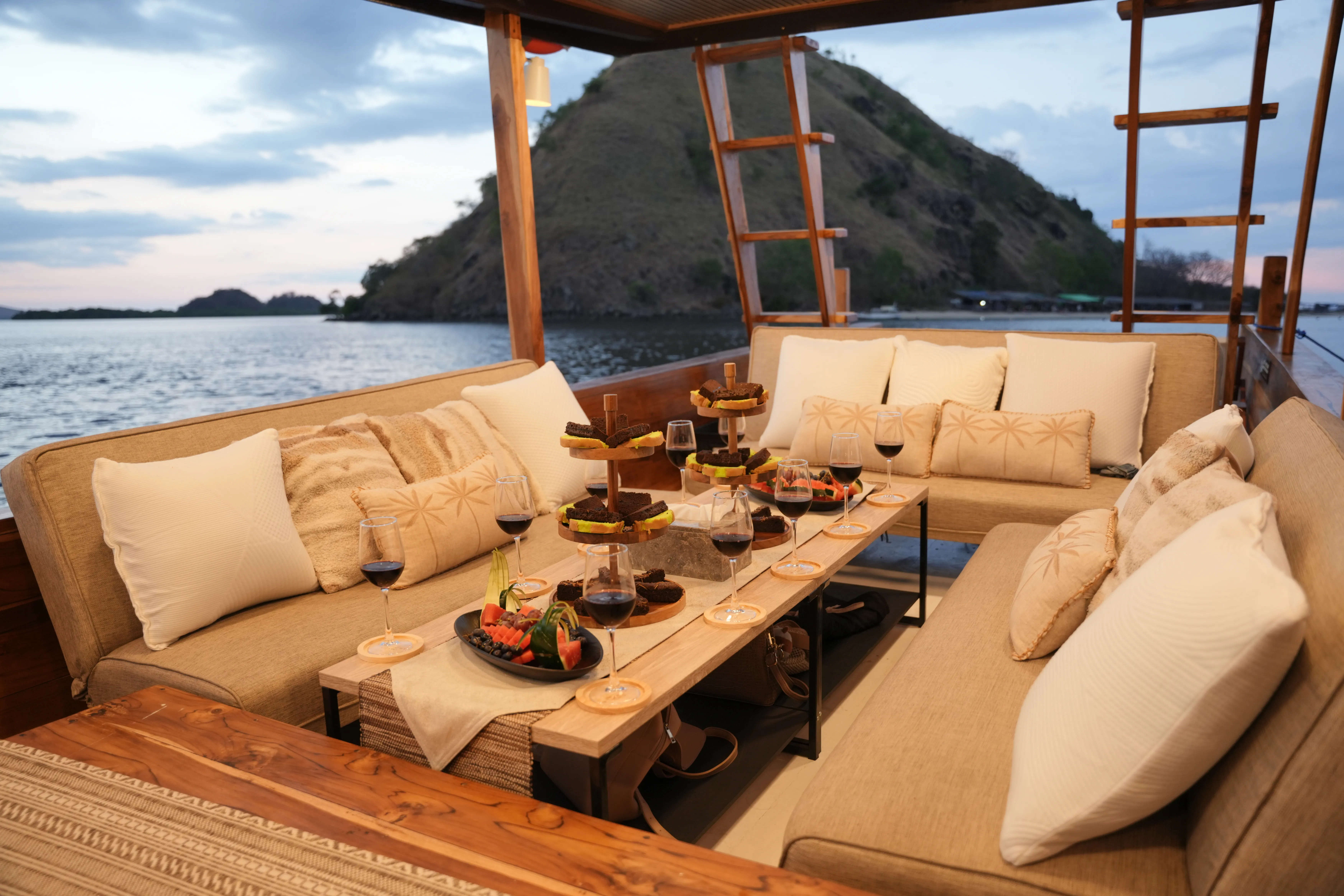 Private Yacht Deck Labuan Bajo