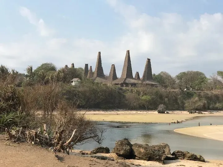 Kampung Ratenggaro