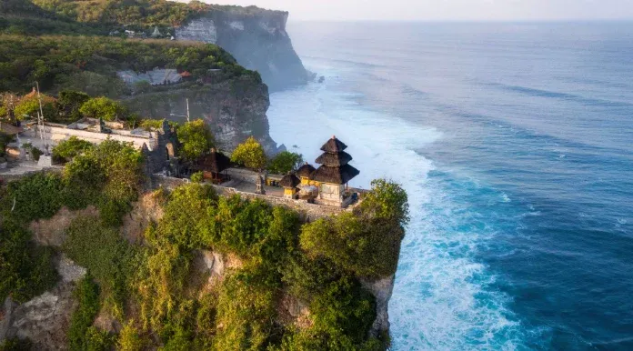 Uluwatu Temple at sunset