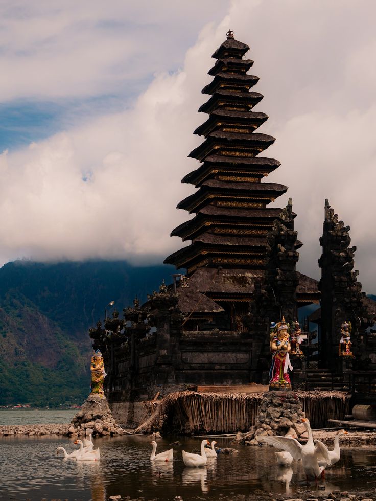 Pura tradisional Bali di kawasan dataran tinggi Kintamani