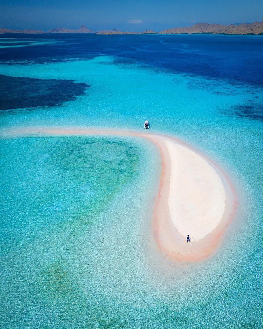 Taka Makassar sandbar