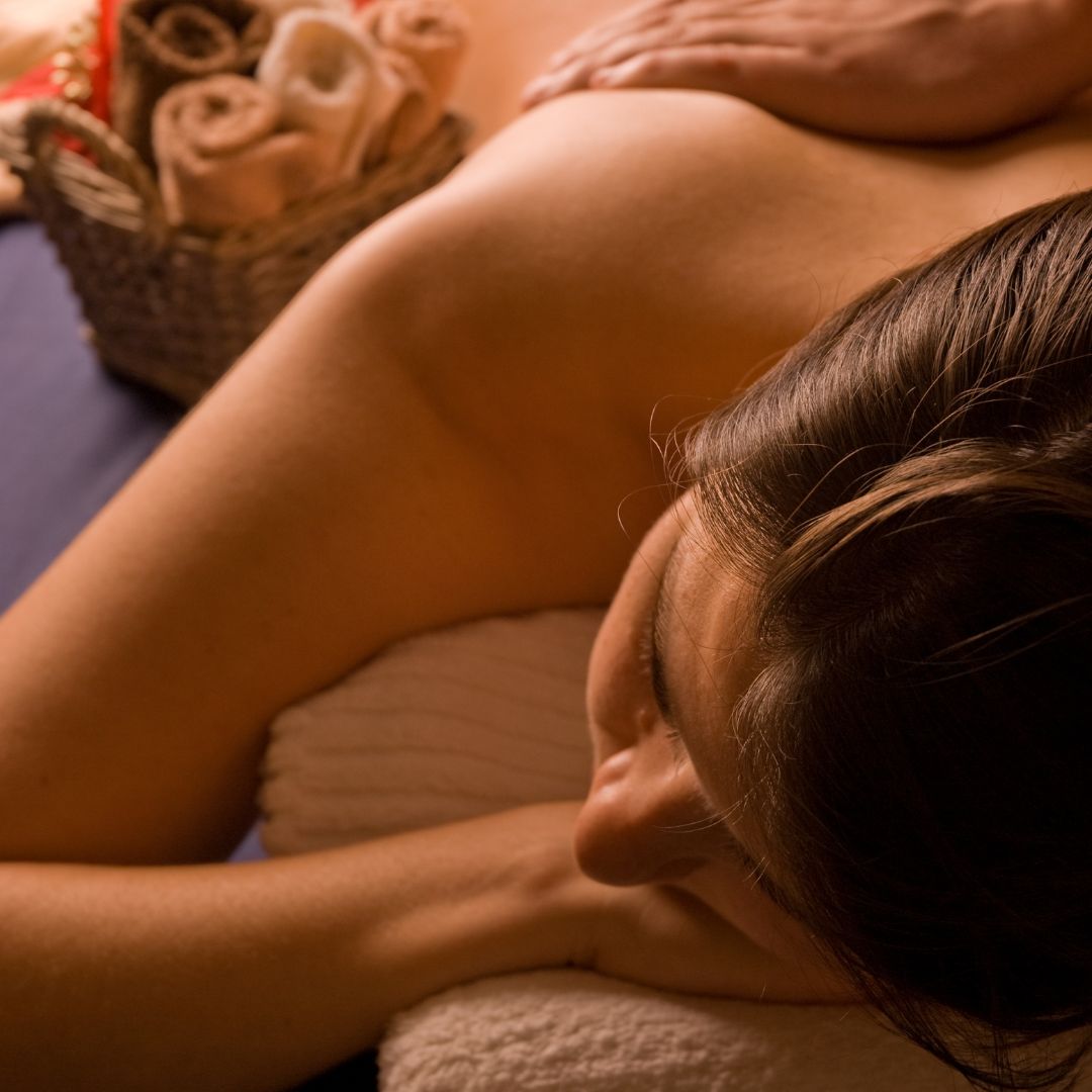 Batu spa dan aromaterapi