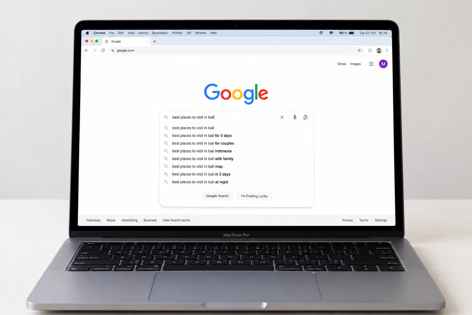 Halaman pencarian Google di laptop