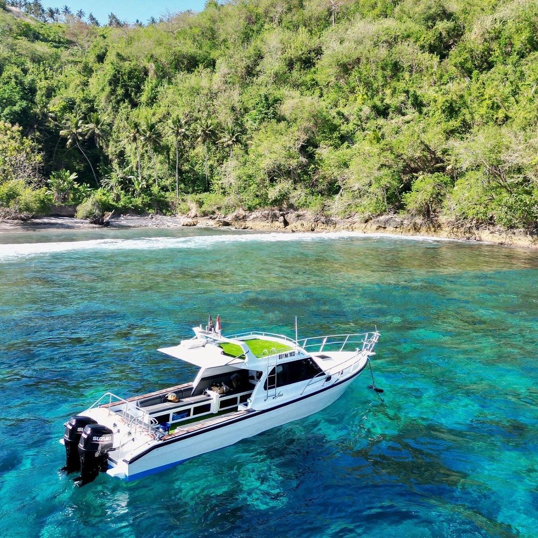 Nusa Penida Tour