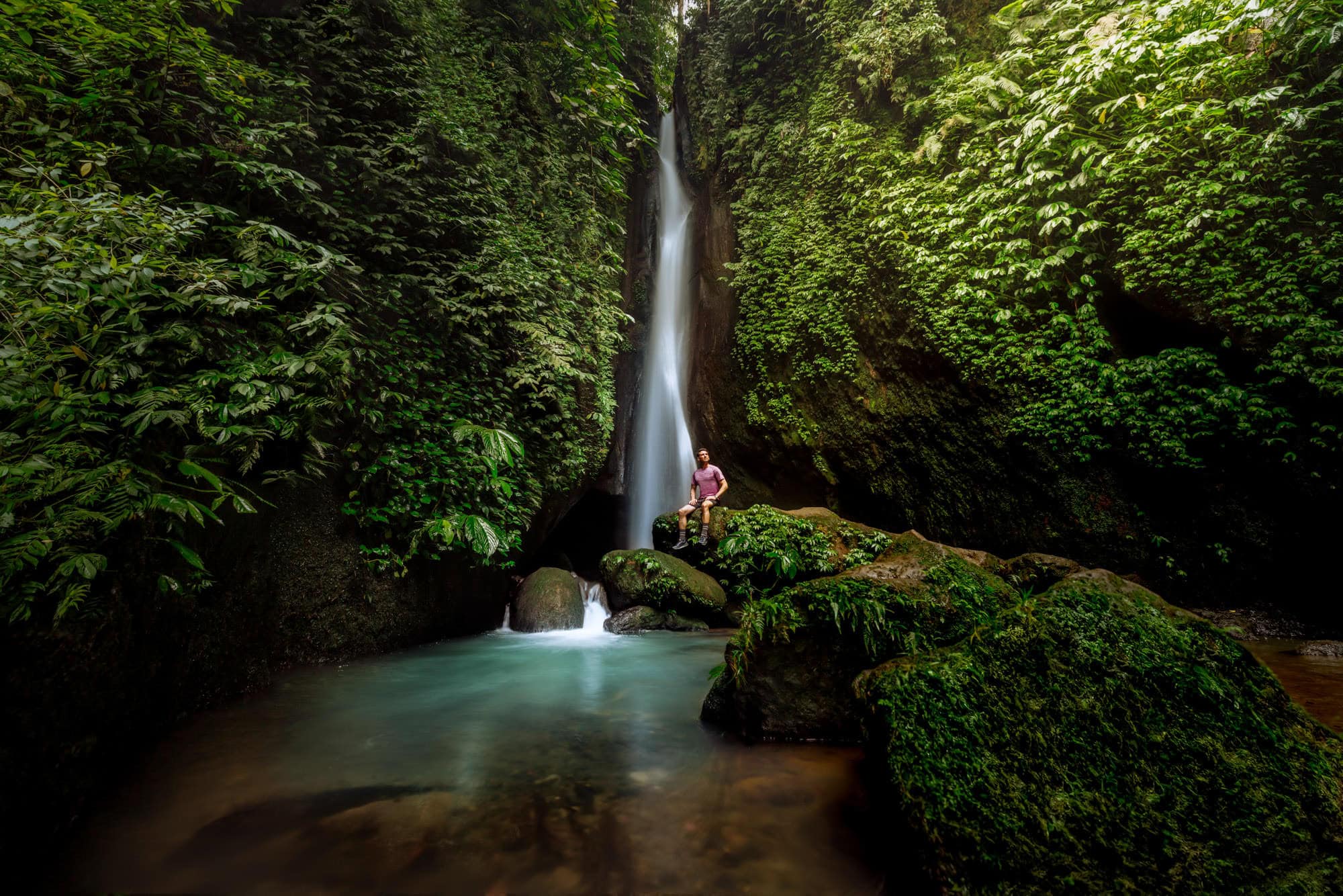 Bali swing over lush jungle valley