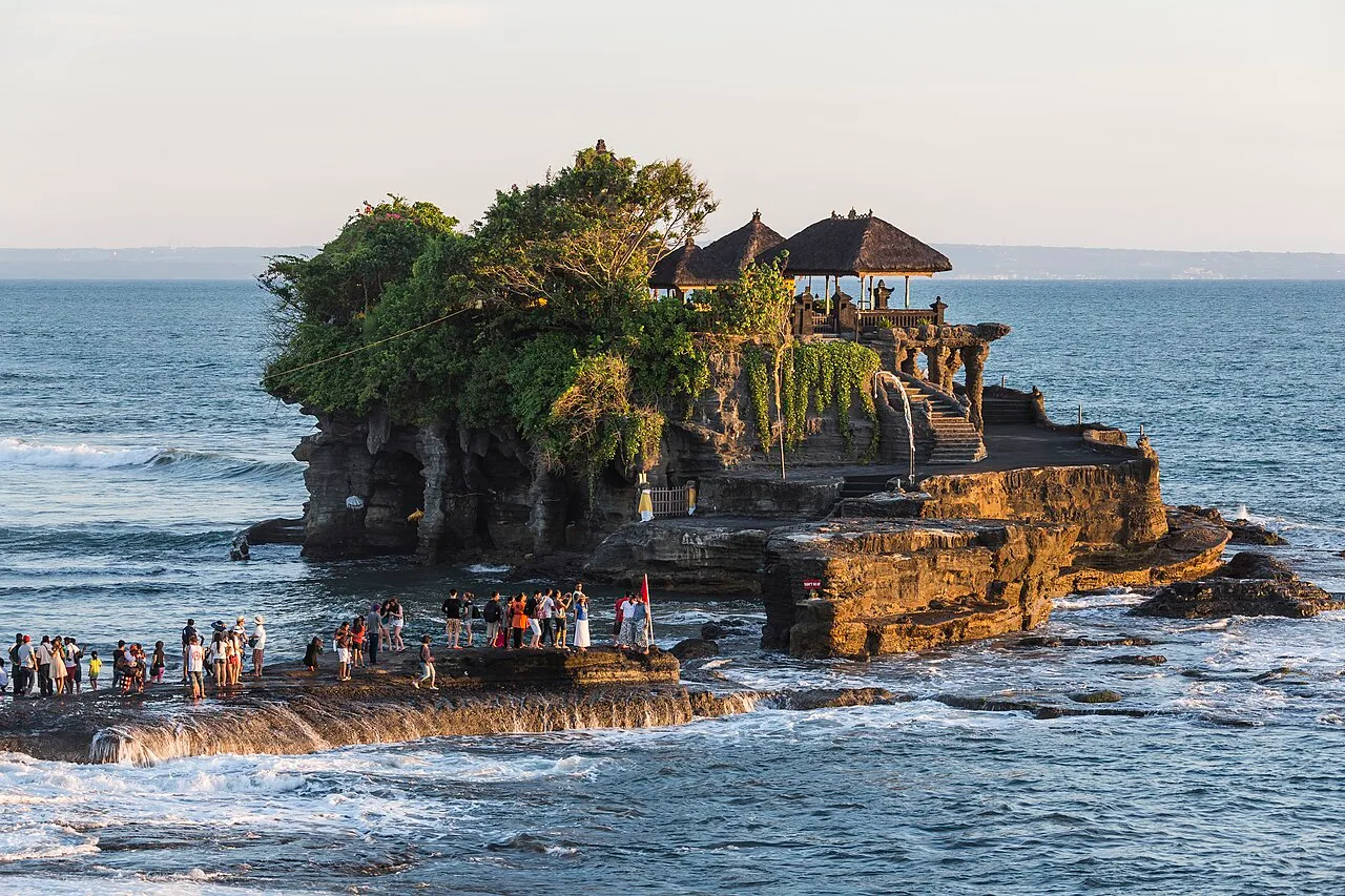 Uluwatu Sunset Horizon