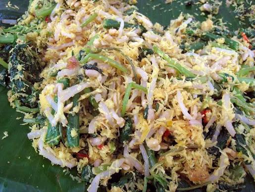 Indonesian gado gado salad of mixed steamed vegetables with peanut sauce