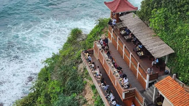 Ilustrasi Puncak Segoro