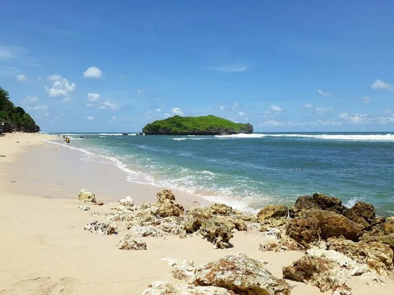 Ilustrasi Pantai Sadranan