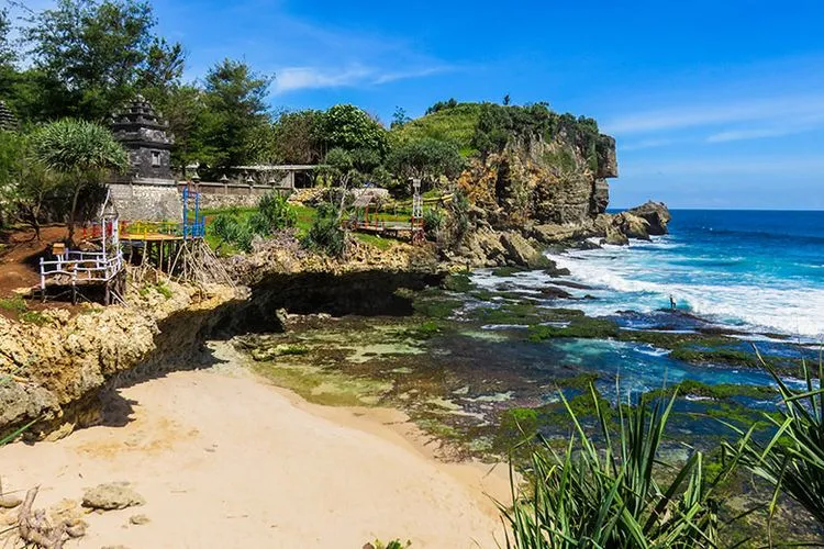 Ilustrasi Pantai Ngobaran