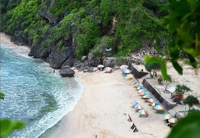 Ilustrasi Pantai Nguyahan