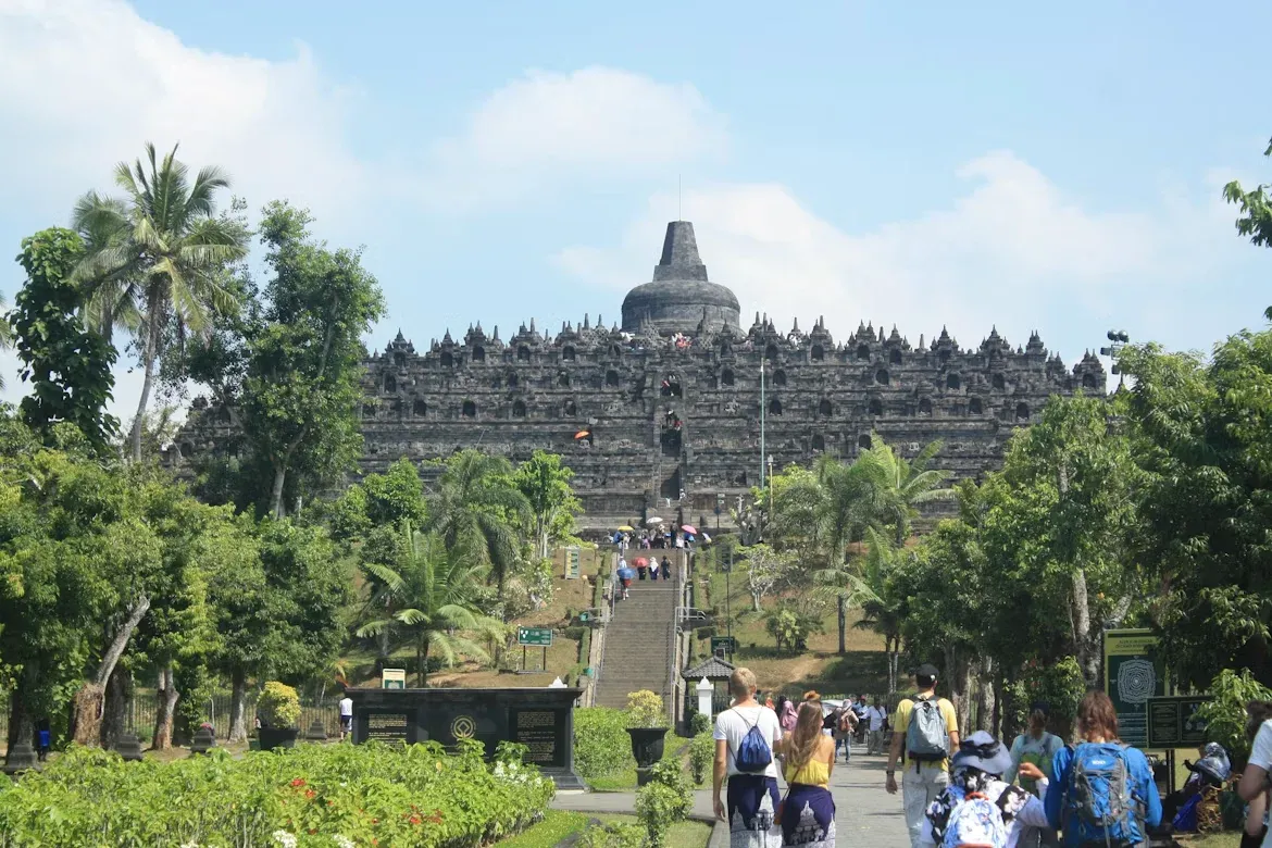 Ilustrasi Candi Borobudur