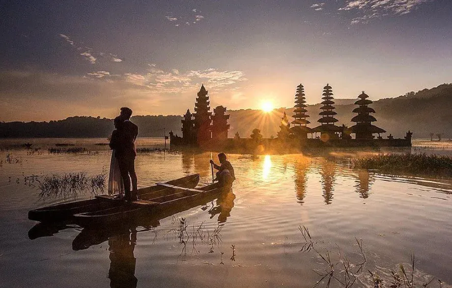 Lake Temple & Tamblingan Adventure