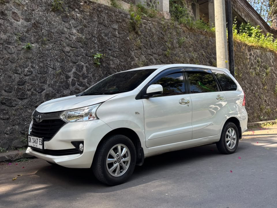 Grand New Avanza private transfer car