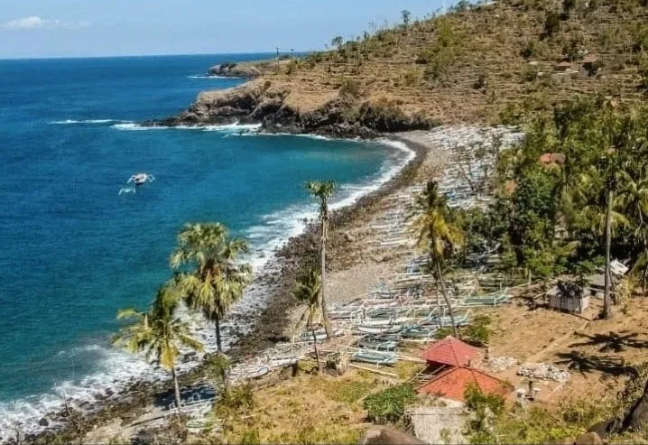 Quiet coast in East Bali