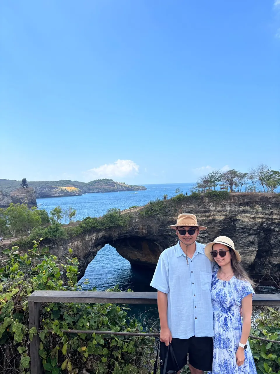 Kelingking Beach T-Rex cliff on Nusa Penida