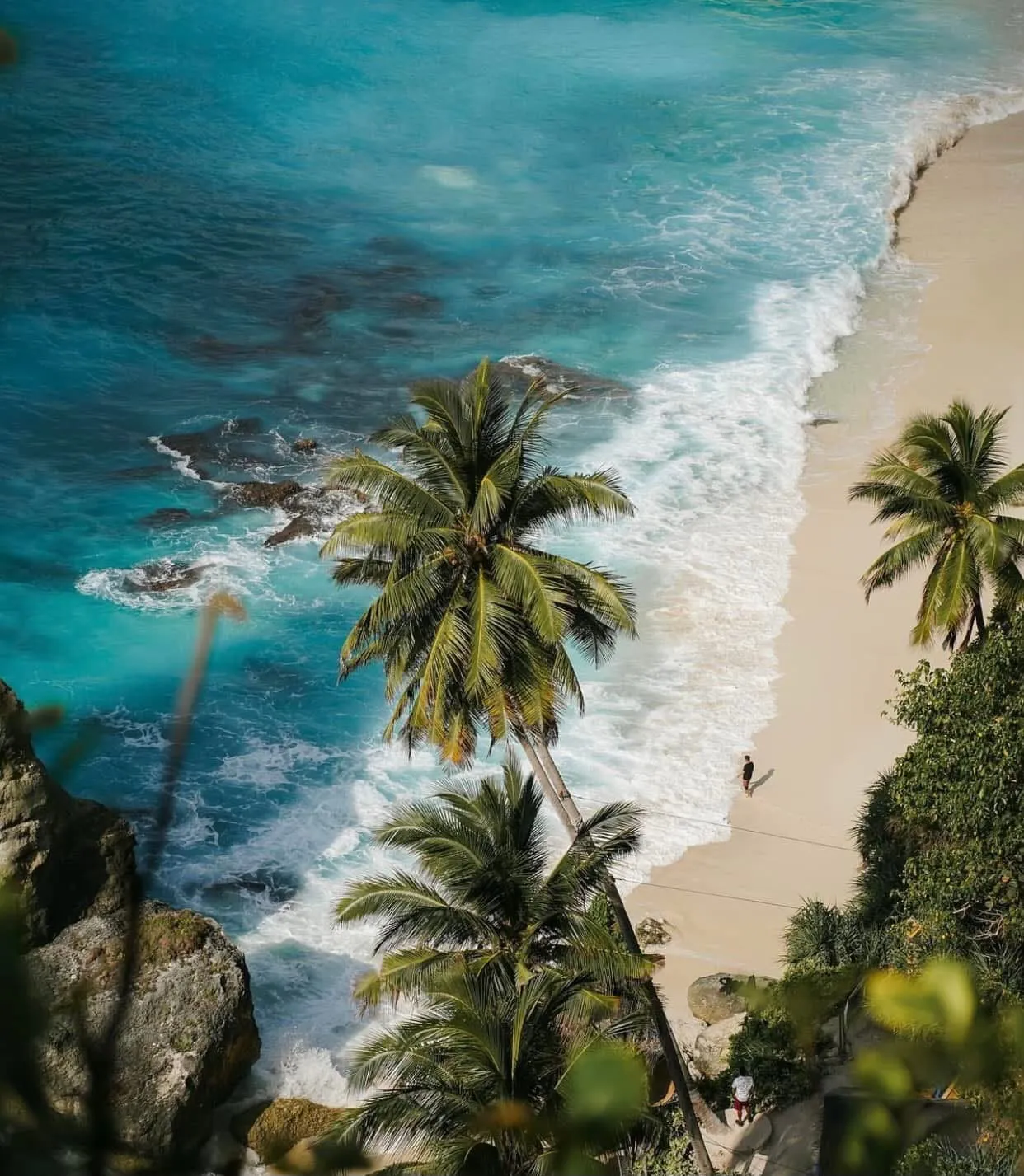 Kelingking Beach cliff viewpoint on Nusa Penida
