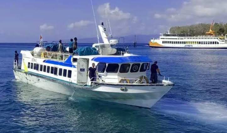 Ostina Fast Boat
