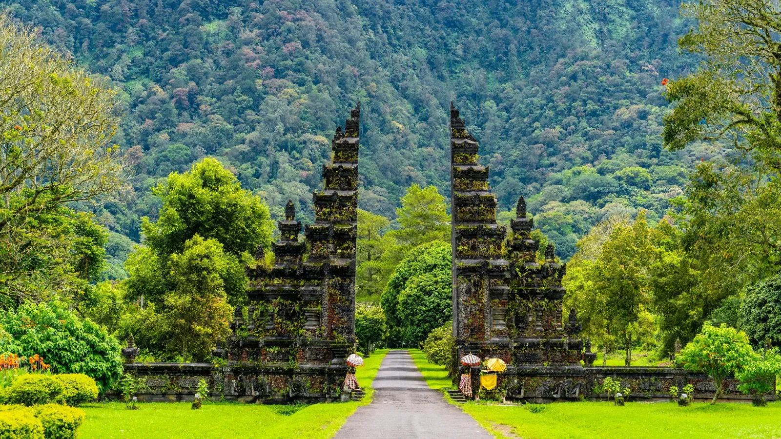 North Bali Mystical Escape – Handara Gate & Ulun Danu