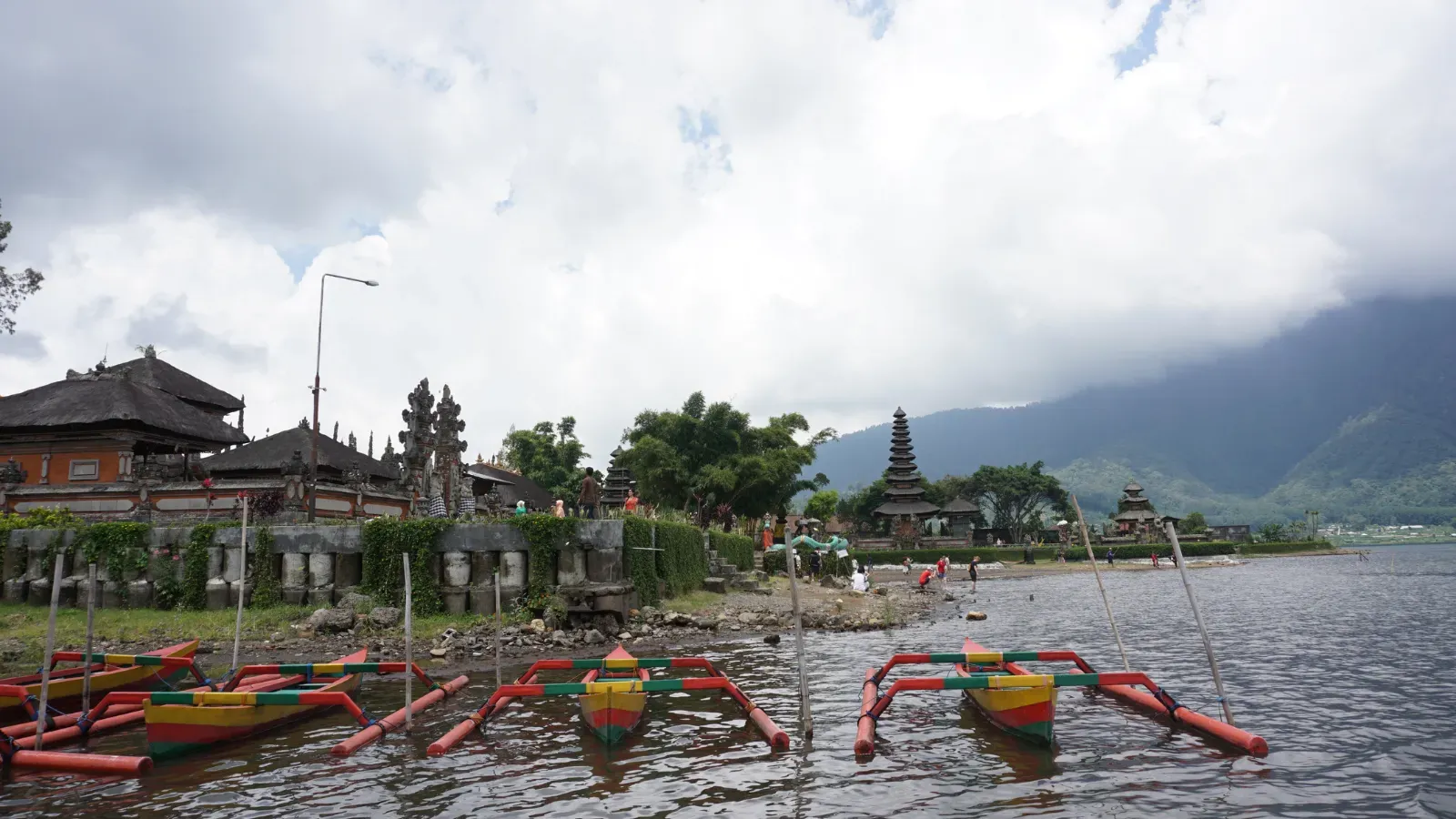 Lake Beratan Boat Ride & Jatiluwih Highlands Tour