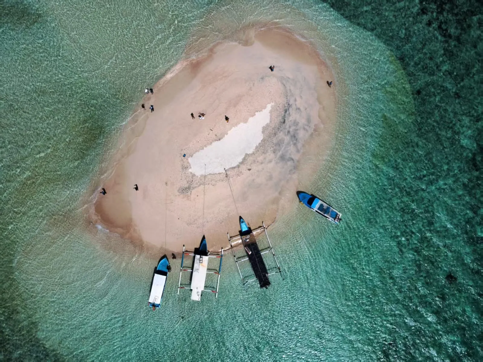 Small tropical islands seen from the water
