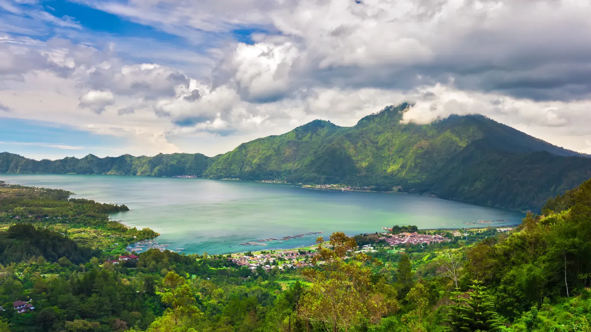 Explore the Mount Batur and Kintamani landscape in Bali