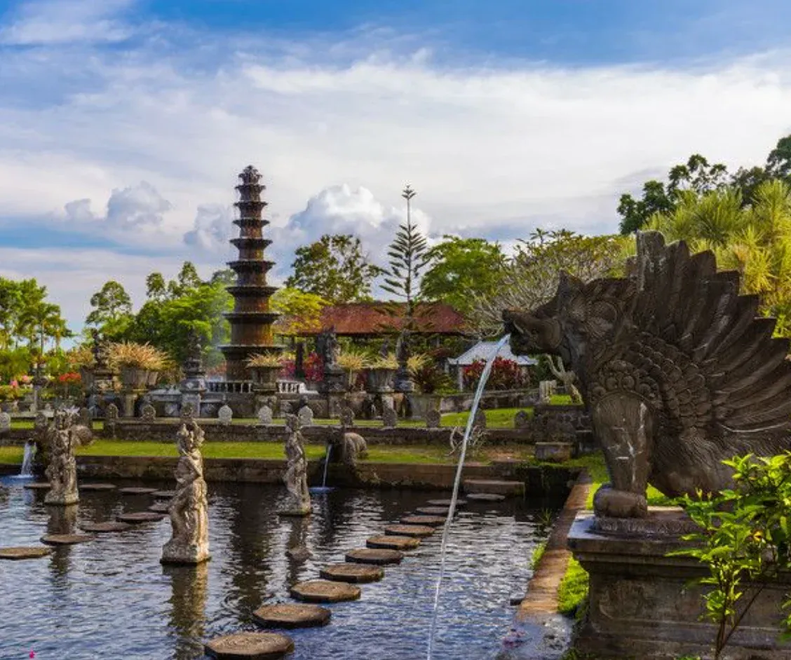 Tirta Gangga water palace