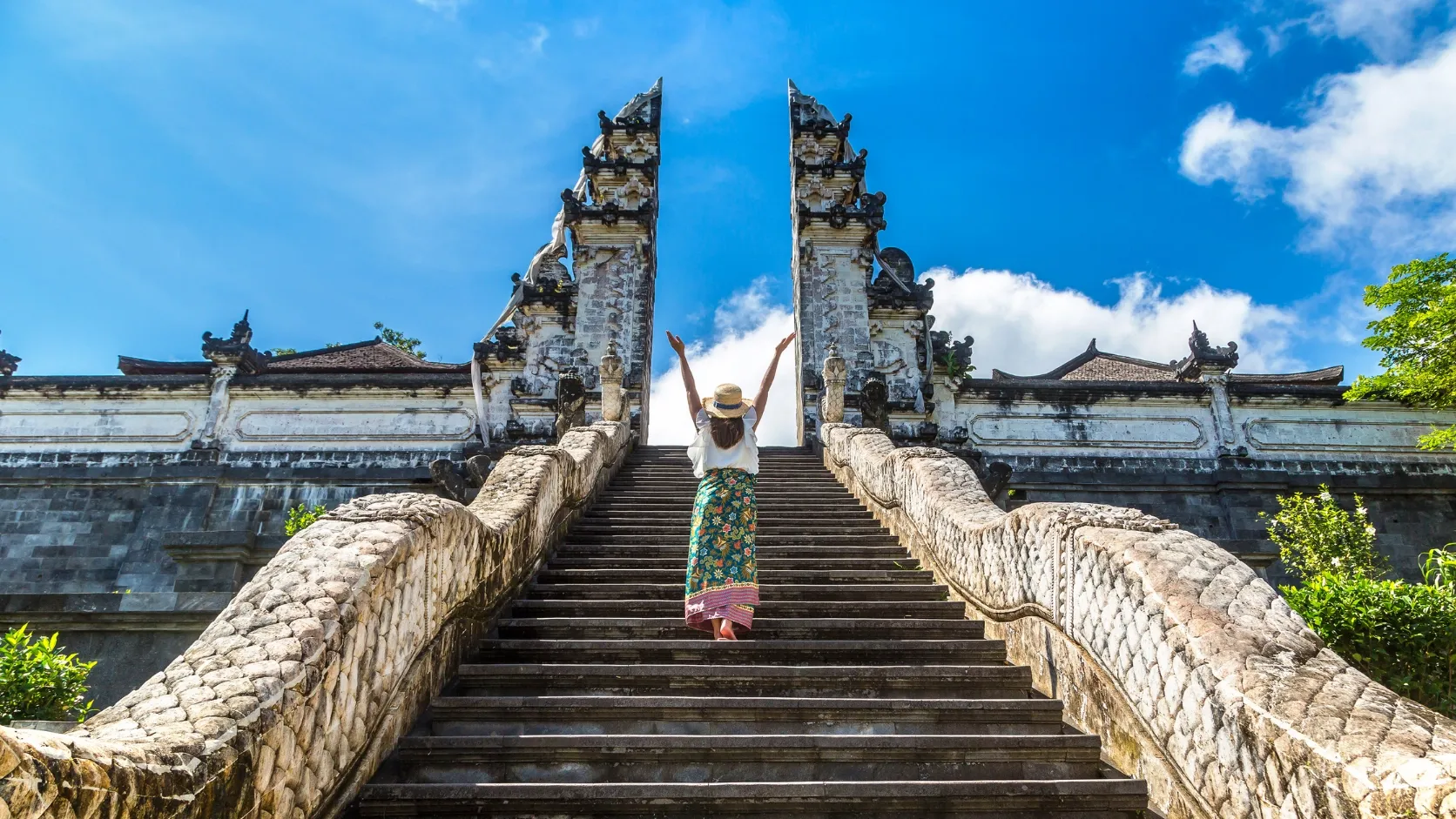 Split temple gate on a stairway